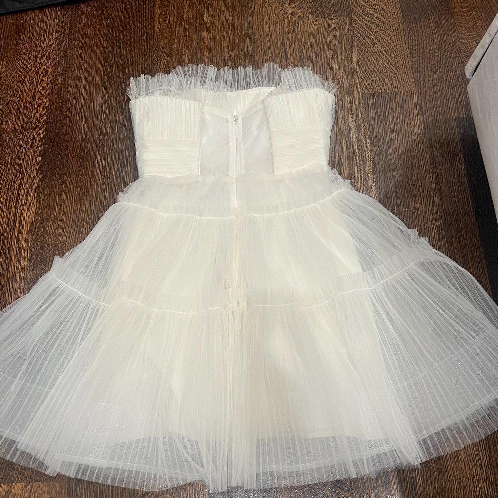 NWT BCBGMAXAZRIA Strapless Tiered Tulle White Mini Dress US 6 - Picture 7 of 10